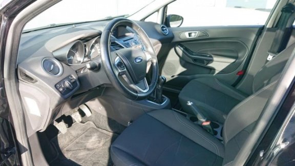 Ford Fiesta - 1.0 Style Navi bluetooth 1e eigenaar nieuw staat - 1