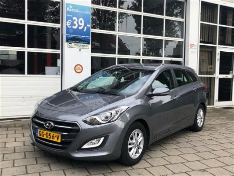 Hyundai i30 Wagon - 1.6 CRDi Bns Ed. Led Navi Ecc Pdc - 1