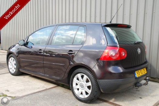 Volkswagen Golf - 2.0 TDI Sportline DSG - 1