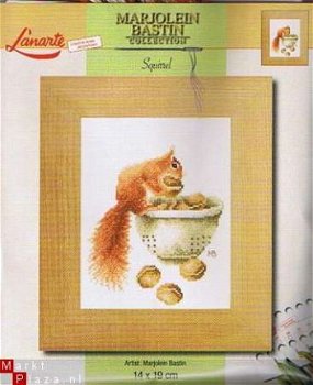 Marjolein Bastin borduurpakket EEKHOORN Squirrel 34942 - 1