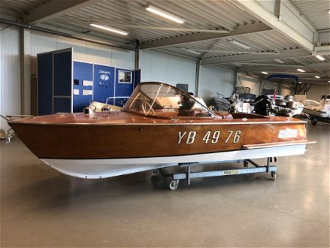 Oldtimer Klassieker motorboot Unieke oldtimer sportboot - 1