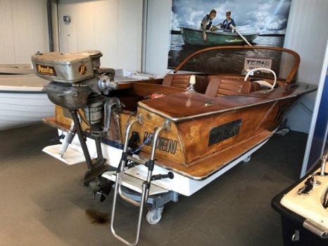 Oldtimer Klassieker motorboot Unieke oldtimer sportboot - 2