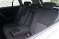 Toyota Avensis Wagon - 1.8 VVTi Business Navi Clima Cruise Pdc Lmv Trekhaak Afneembaar - 1 - Thumbnail