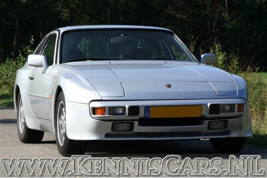 Porsche 944 - 1984 Coupe Coupe - 1