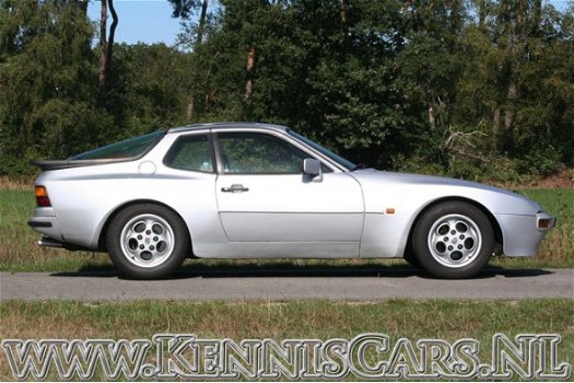 Porsche 944 - 1984 Coupe Coupe - 1