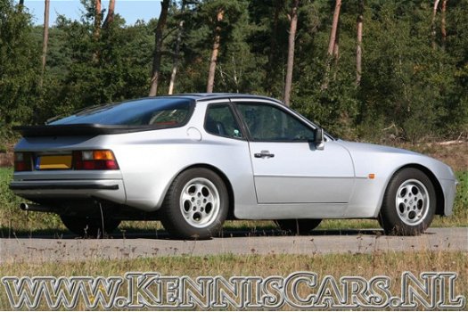 Porsche 944 - 1984 Coupe Coupe - 1