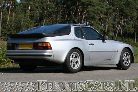 Porsche 944 - 1984 Coupe Coupe - 1