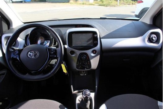 Toyota Aygo - 1.0 VVT-i x-play | Rijklaar | Camera | Airco - 1