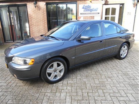 Volvo S60 - 2.4D 163pk Kinetic Chrono Automaat Trekhaak - 1