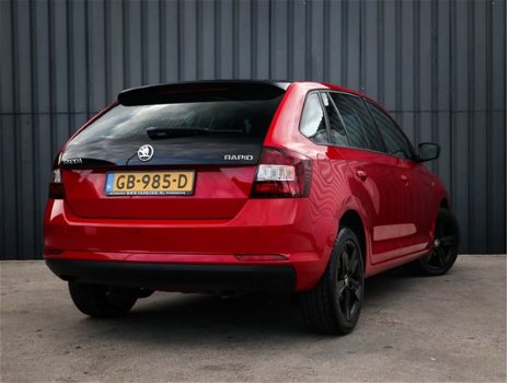 Skoda Rapid Spaceback - 1.2 TSI Greentech Style Edition. Airco, Panoramadak, LM velgen, NL-Auto - 1