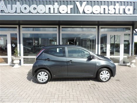 Toyota Aygo - 1.0 VVT-i x-now 50 procent deal 3.475, - ACTIE Airco / Cruise / 5-Deurs - 1