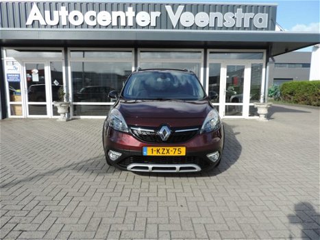 Renault Scénic Xmod - 1.5 dCi Bose 50 procent deal 4.475, - ACTIE X-MOD / LED / Trekhaak / Leer-Alca - 1