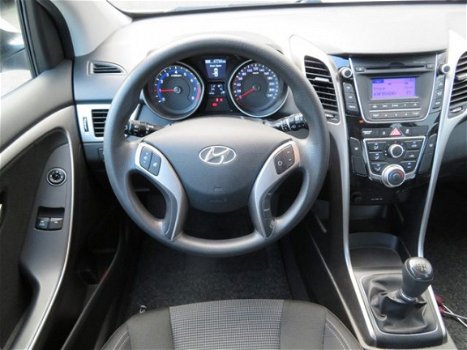 Hyundai i30 - 1.6 GDI I-DRIVE COOL NAV - 1