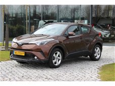 Toyota C-HR - 1.2T DYNAMIC BUSINESS