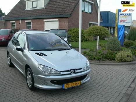 Peugeot 206 - 1.4 Quiksilver met nwe koppakking, nwe radiateur, nwe distributieriem etc - 1