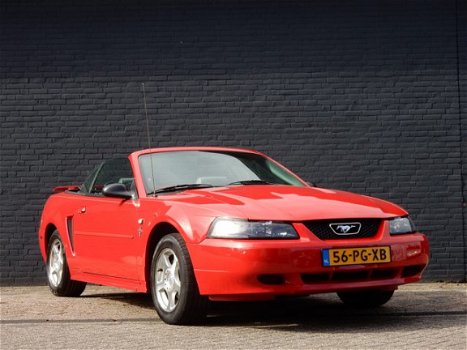 Ford Mustang Convertible - USA 3.8 V6 AIRCO APK t/m 06-06-2020 - 1