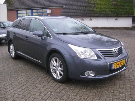 Toyota Avensis Wagon - 2.0 D-4D Business - 1