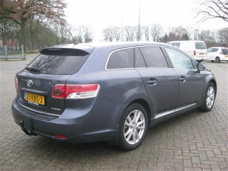 Toyota Avensis Wagon - 2.0 D-4D Business - 1