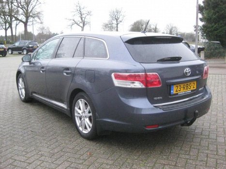 Toyota Avensis Wagon - 2.0 D-4D Business - 1