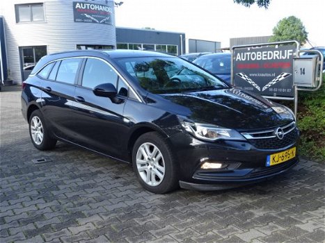 Opel Astra Sports Tourer - 1.6 CDTI Edition Navi Pdc v+a - 1