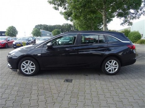 Opel Astra Sports Tourer - 1.6 CDTI Edition Navi Pdc v+a - 1