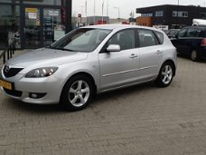 Mazda 3 - 3 5drs, Airco, lm, velgen