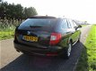 Skoda Superb Combi - 1.8 TSI Ambition met 4 Nieuwe Banden - 1 - Thumbnail