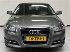 Audi A3 Sportback - 1.2 TFSI Attraction Advance *Trekhaak*Pdc*Navi*Nap*Nieuwstaat