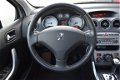 Peugeot 308 - 1.6 XT 5ds Automaat panorama, PDC v+a, climate control, afn trekhaak, cruise control - 1 - Thumbnail