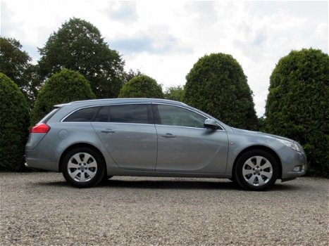 Opel Insignia Sports Tourer - 1.6 T Edition / Navi / Pdc / Ecc - 1