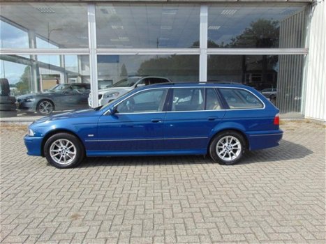 BMW 5-serie Touring - 530 530i AUT Lifestyle Nap Schuifdak Leder Xenon - 1