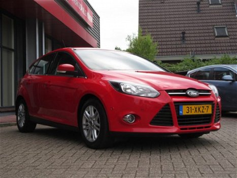 Ford Focus - 1.0 EcoBoost Titanium| 5-deurs| | CLIMA AIRCO | NAVIGATIE + BLUETOOTH | PARKASSIST | BO - 1