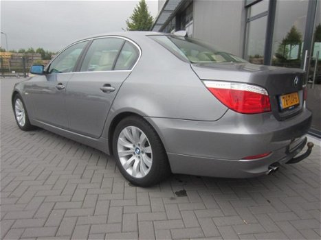 BMW 5-serie - 525i Executive AUTOMAAT Beige Leder, afnb. Trekhaak, PDC achter - 1