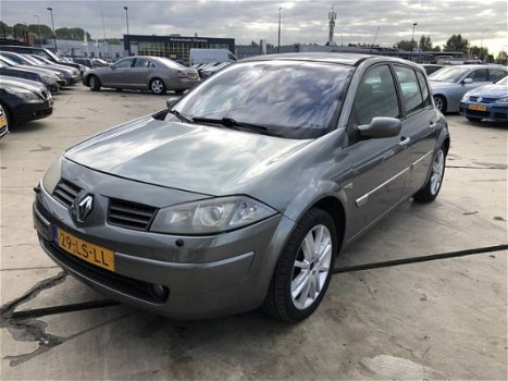 Renault Mégane - Megane 1.9 dCi 120 Expression Comfort - 1