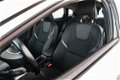 Volvo V40 - T3 150 pk Momentum Business / 17'' Lichtmetaal/ Parkeerhulp/ Navigatie - 1 - Thumbnail