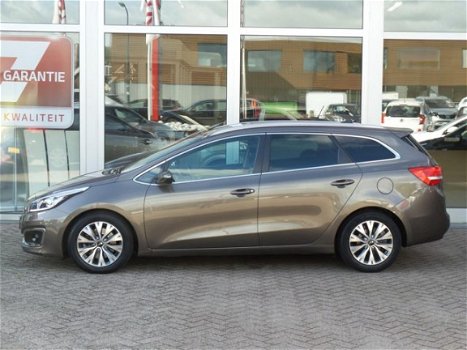 Kia Cee'd - 1.6 GDI DynamicLine *Navi/LM/Cruise/Tel voorb - 1