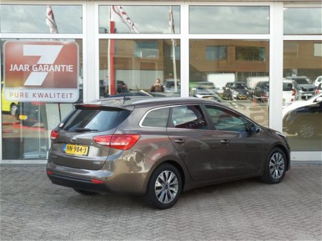 Kia Cee'd - 1.6 GDI DynamicLine *Navi/LM/Cruise/Tel voorb - 1