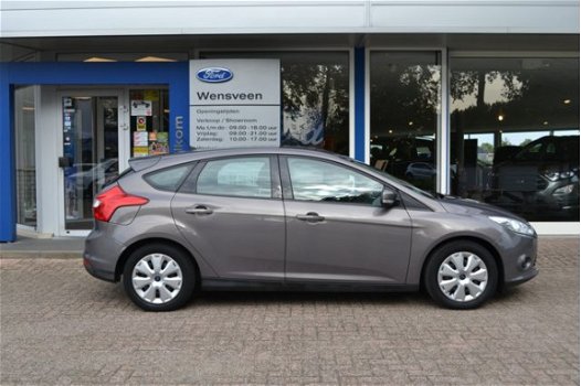 Ford Focus - Trend Business 1.0T 100pk 5-deurs Ecoboost Trekhaak - 1