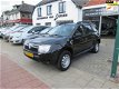 Dacia Duster - 1.6 Ambiance 2wd Hoogzitter, Airco, Trekhaak, Stuurbekrachtiging, Dalrail, Centr.deur - 1 - Thumbnail