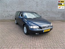 Volvo V70 - 2.4 Comfort Line 7 PERS. YOUNGTIMER