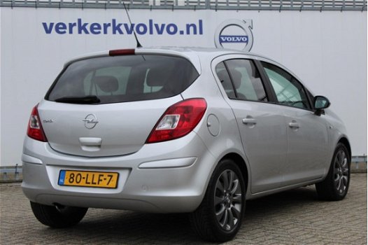 Opel Corsa - 1.4 111 EDITION - 1