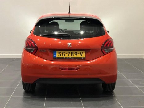 Peugeot 208 - 1.2 PURETECH BLEU LION - ORANGE POWER - 1