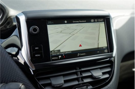 Peugeot 208 - Allure 82 pk Navigatie | Camera | Climate Control - 1