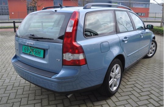 Volvo V50 - 2.5 T5 Elite Full option Panoramadak, Leder, etc. Bijtel. vriendelijk - 1