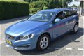 Volvo V60 - 2.0 D3 MOMENTUM BUSINESS Automaat/Navigatie/Camera - 1 - Thumbnail