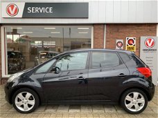 Kia Venga - 1.4 CVVT Fuse | panoramadak | navigatie | trekhaak | cruise control | inruil en financie