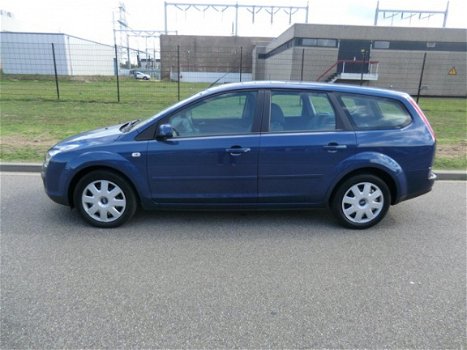 Ford Focus Wagon - 1.6 TDCI Trend - 1