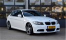 BMW 3-serie - 318i Corporate Lease Luxury Line * M-PAKKET * DEALER ONDERHOUDEN * XENON * NAP PAS - 1 - Thumbnail