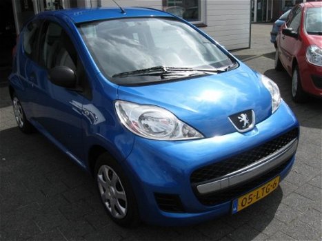 Peugeot 107 - 1.0-12V XR - 1