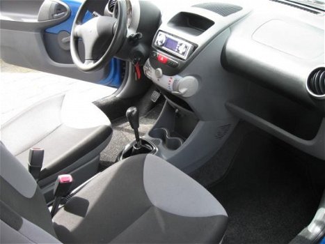 Peugeot 107 - 1.0-12V XR - 1